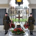 Krzyż harcerski – symbolika każdego elementu i historia odznaczenia